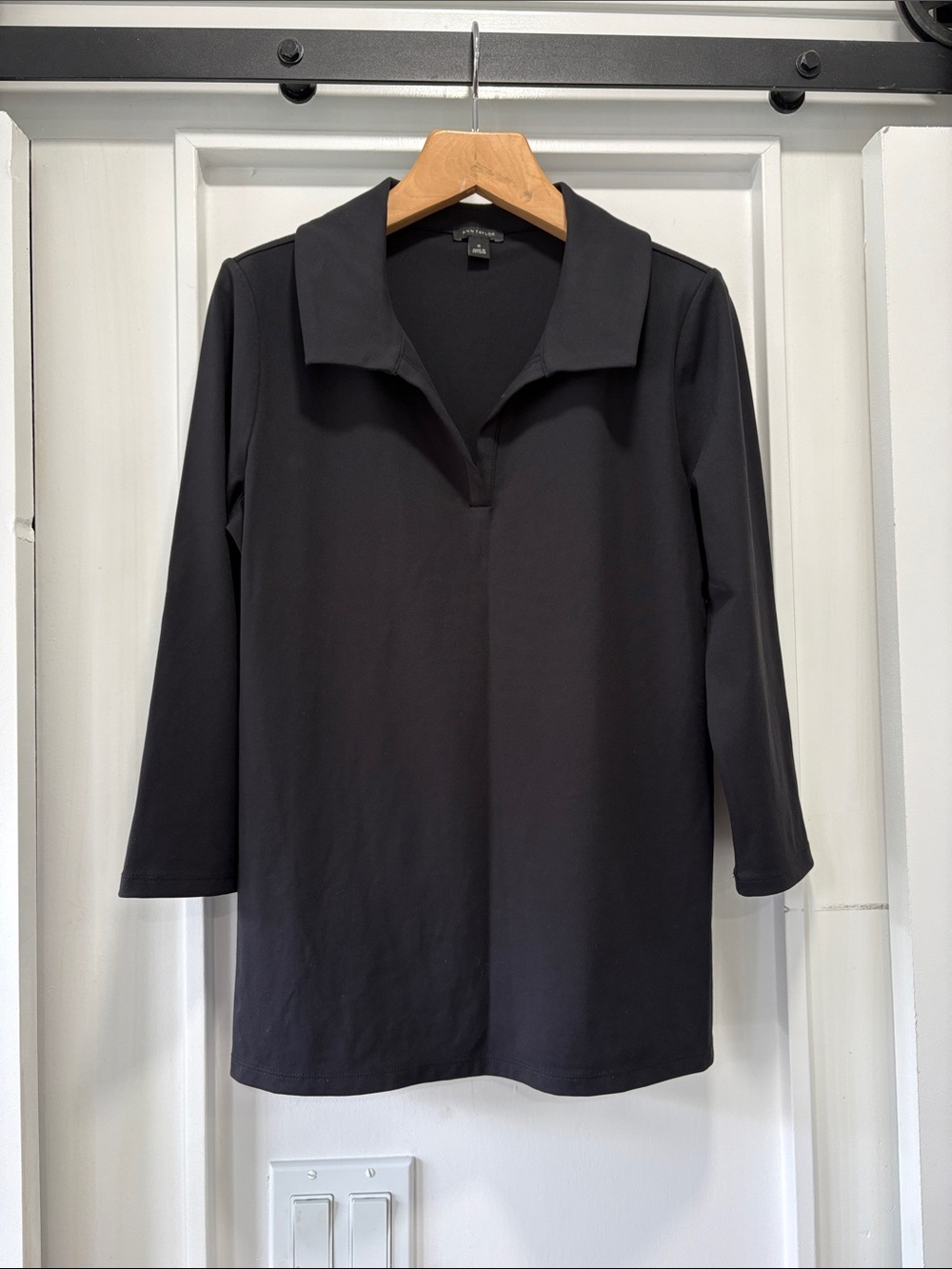 Ann Taylor Black Collared Polo Shirt Knit Top Size Medium